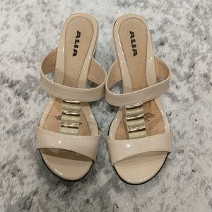 Alia Sandi style wedge heels